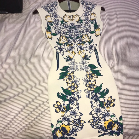 BCBGMaxAzria ellena dress - Picture 2 of 5